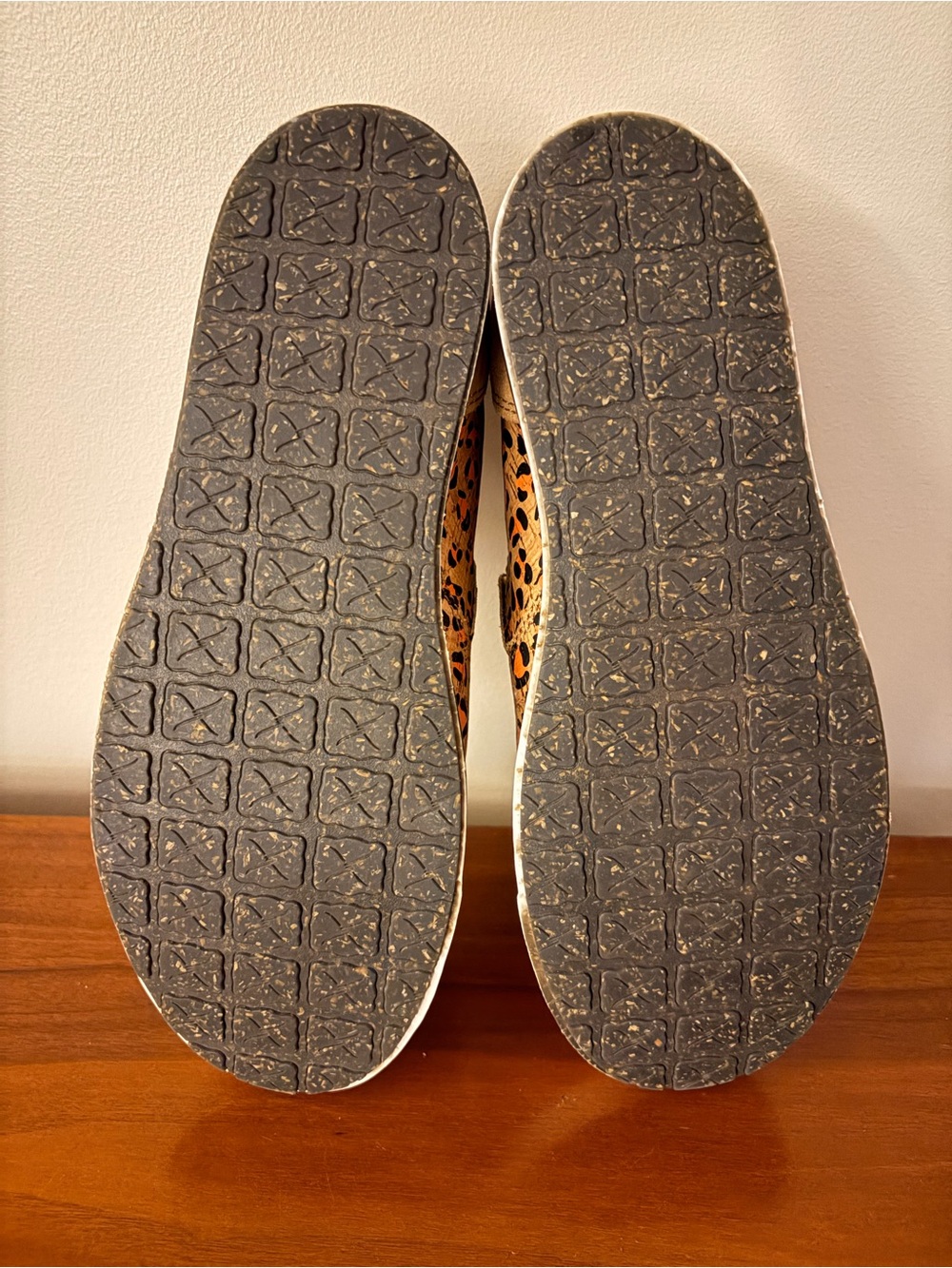 Twisted X Slip On Kicks Leopard Print Cork Honey, Black & Carrot - Picture 5 of 12
